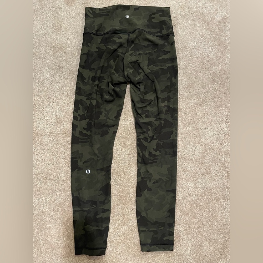 Lululemon Wunder Under 25” Incognito Camo Multi Gator Green- SZ 6